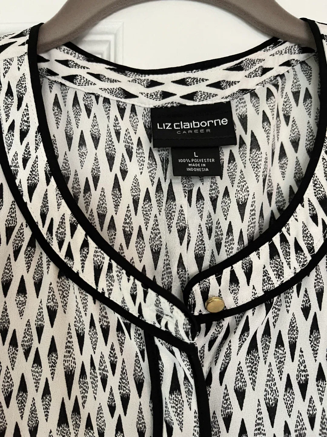 Liz Claiborne Career Top - Size L image indicator(2)