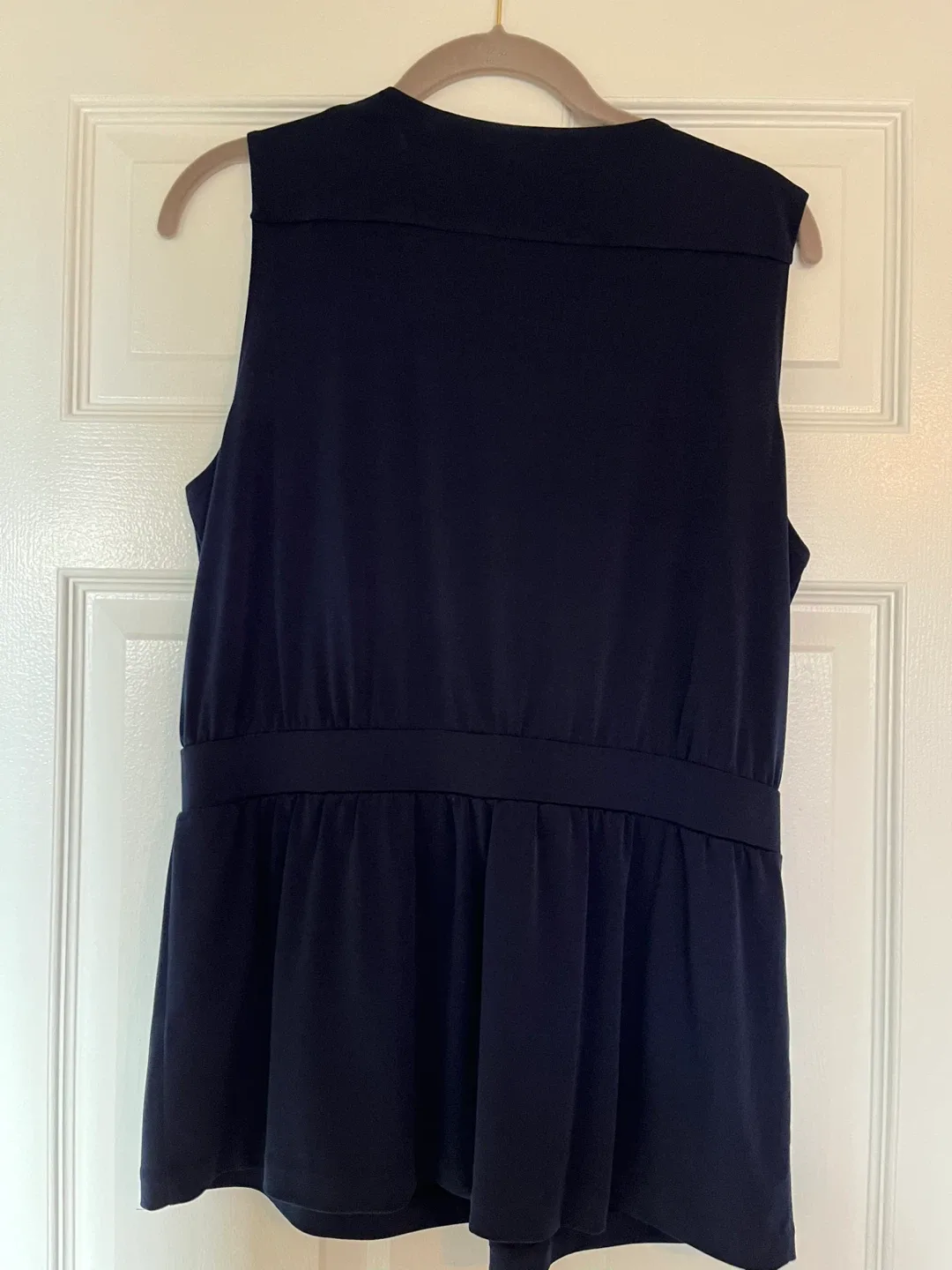 Anne Klein Navy Blue Sleeveless Top - Size M image indicator(2)