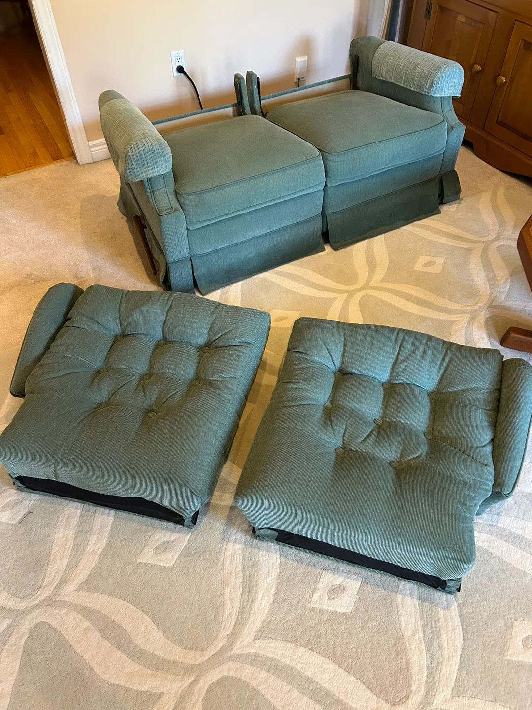 L-A-Z-Boy Green Loveseat Recliner image indicator(4)