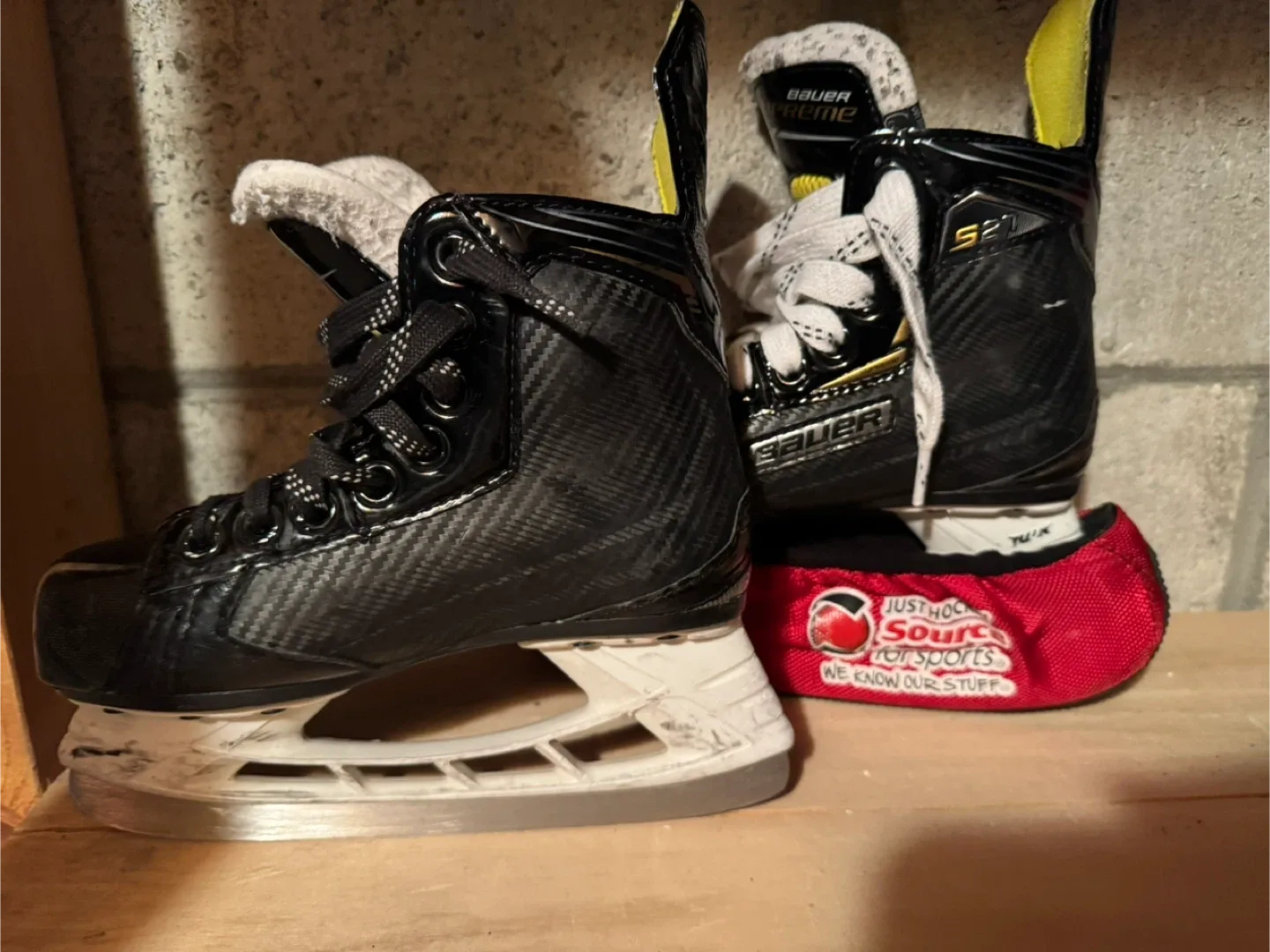 Bauer Supreme S27 Youth Ice Hockey Skates - Y13 thumbnail