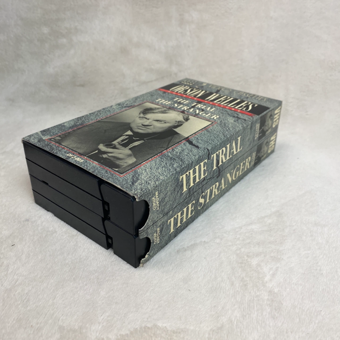 🥕Orson Welles Double Feature VHS: The Trial & The Stranger - photo 3