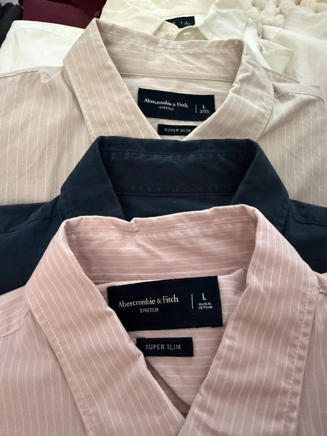 Abercrombie & Fitch Button Down Shirts - Size L image indicator(4)