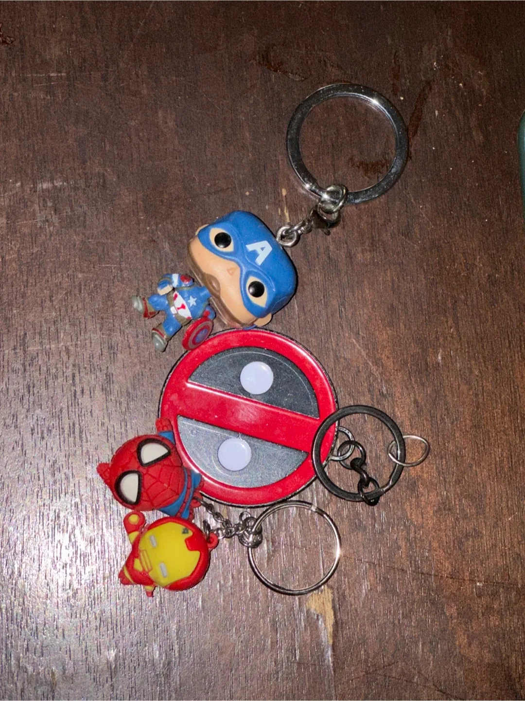 Marvel Keychains: Captain America, Deadpool, Spiderman, Iron Man