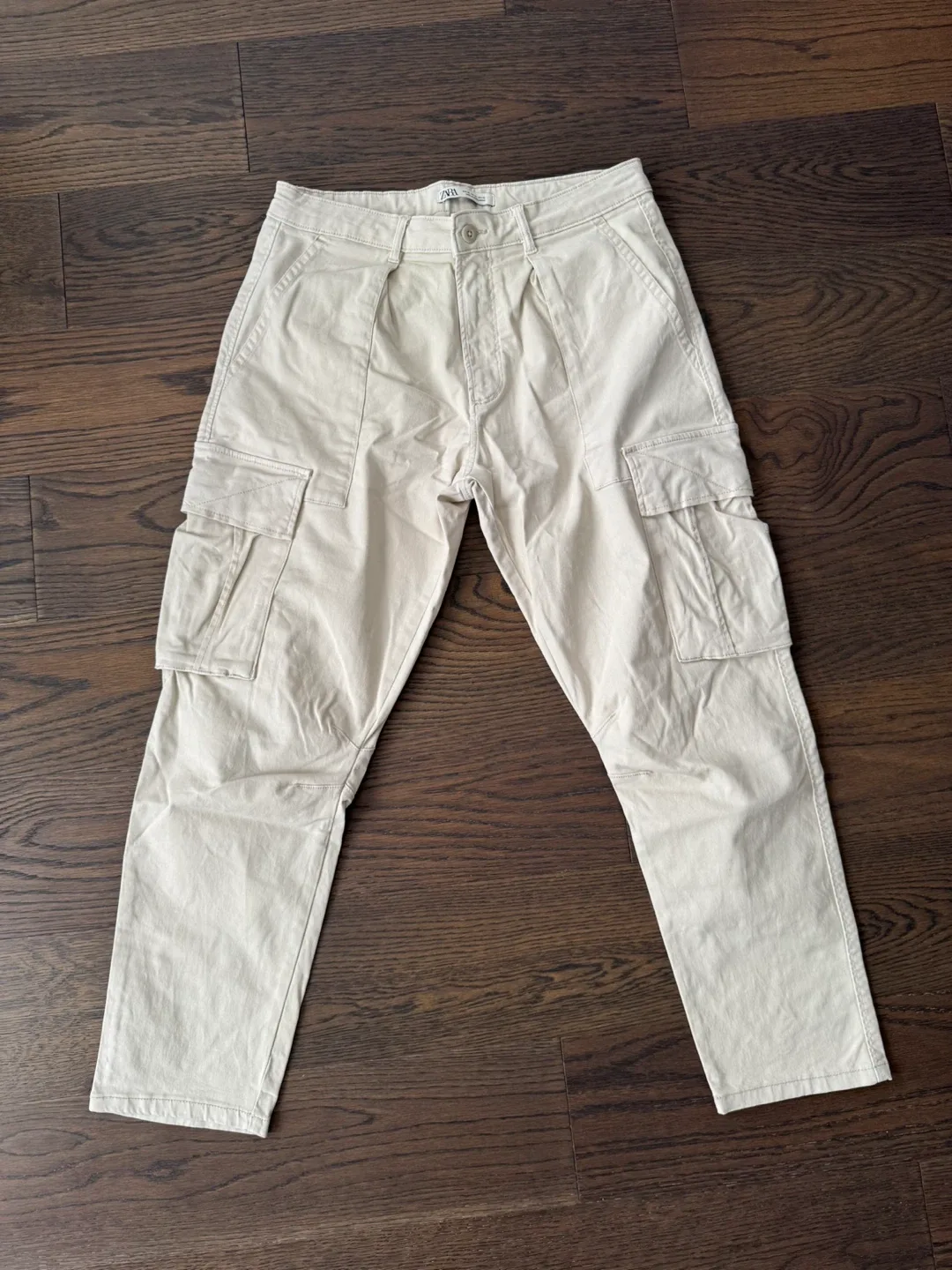 5 Men’s Pants image indicator(3)