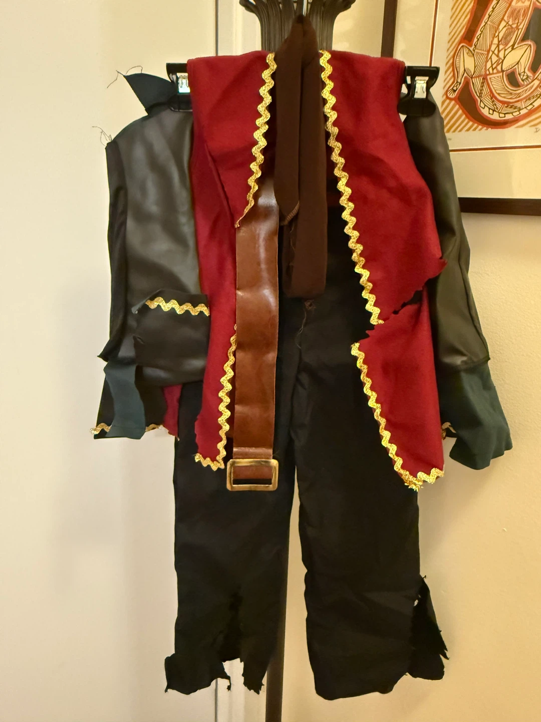 🥕Pirate Zombie Costume- Kids size 7-10 medium 🥕