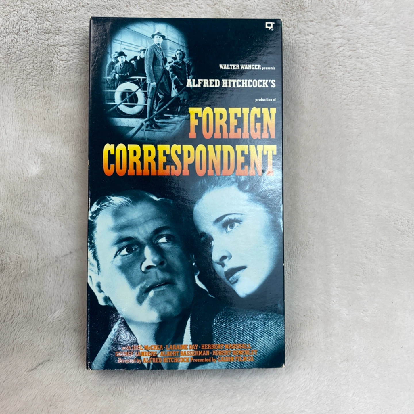 🥕Foreign Correspondent VHS - Alfred Hitchcock