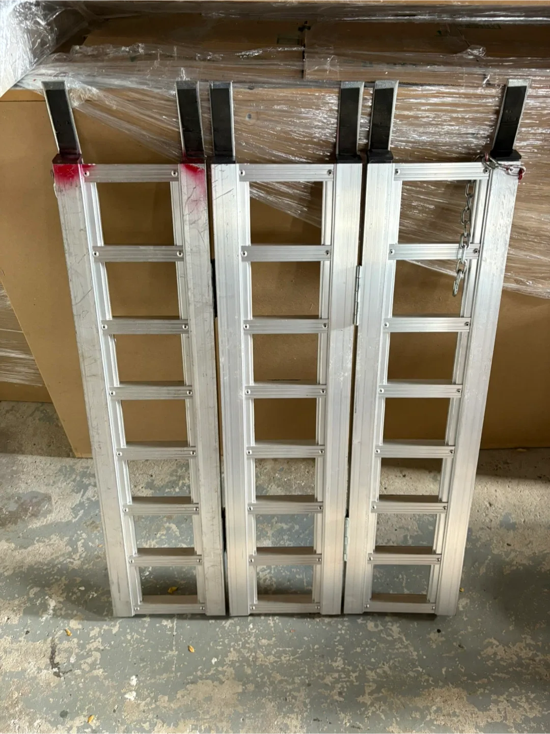 Aluminum Folding Ramp image indicator(2)