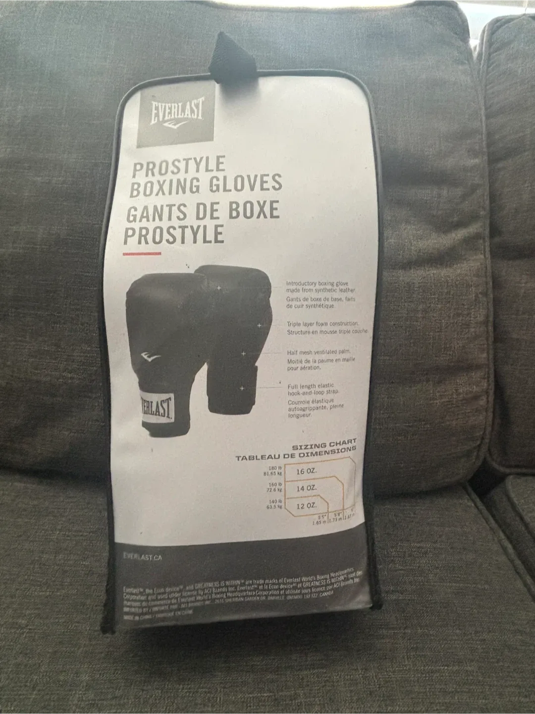 Everlast Pro Style Boxing Gloves 14 oz image indicator(2)