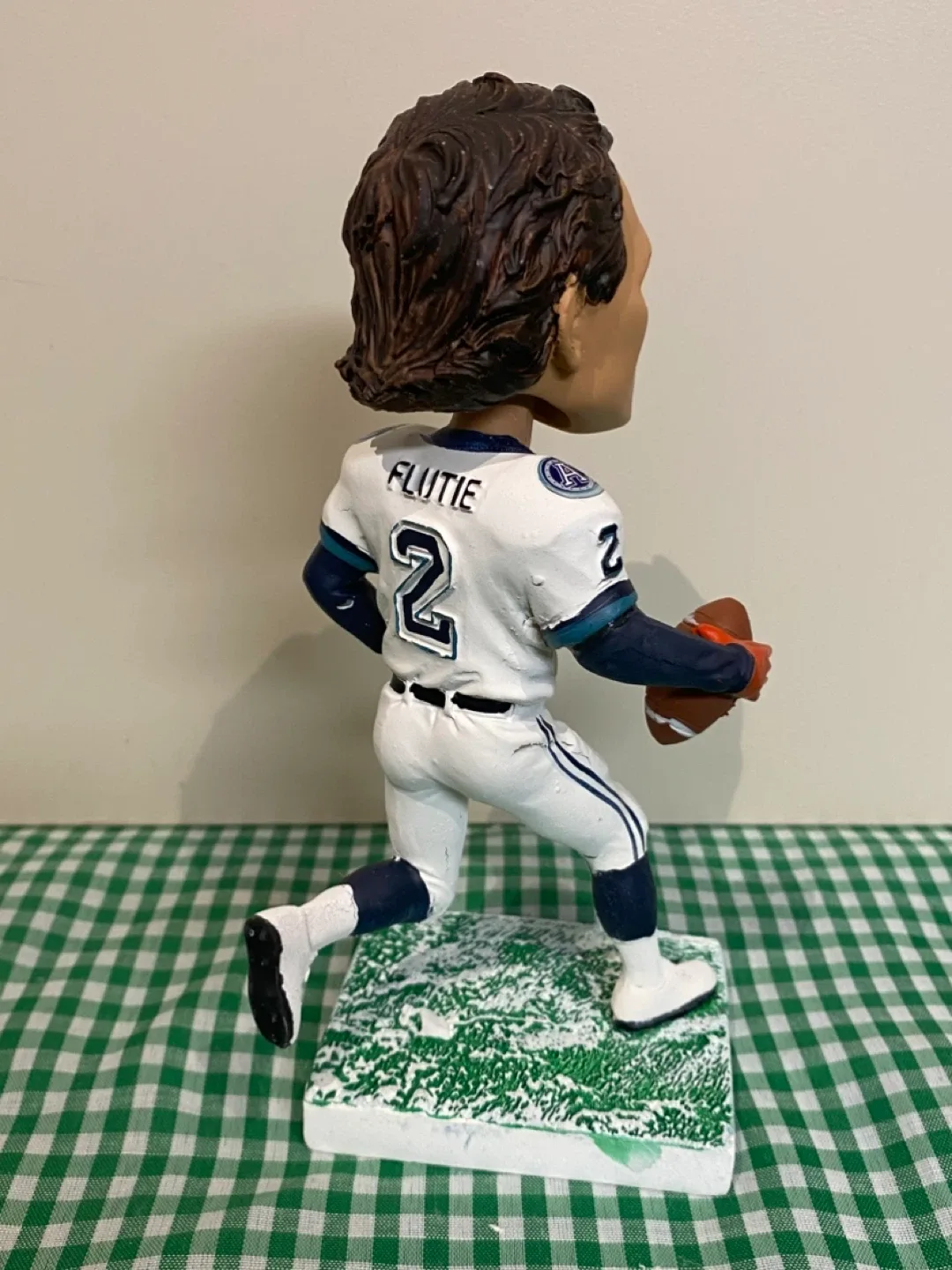 Doug Flutie Bobblehead - BDA 2017 Collectors Edition image indicator(3)
