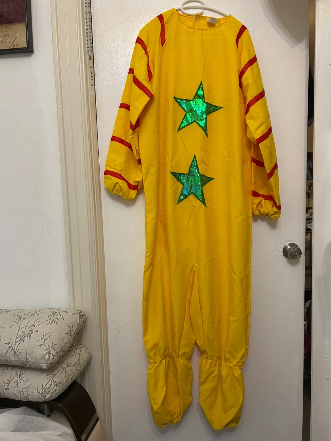 Clown Costume & Boxing Gloves thumbnail