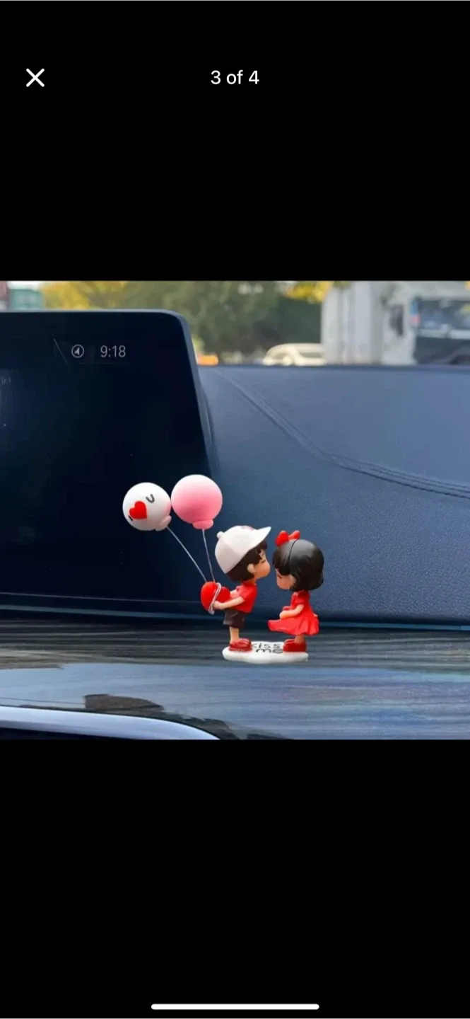 Couple Figurine Car Dashboard Decoration image indicator(3)