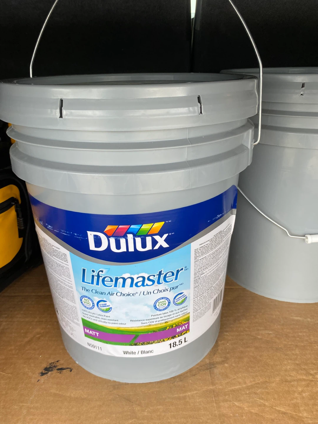 Dulux Lifemaster White/Blanc 18.5L Paint - photo 3
