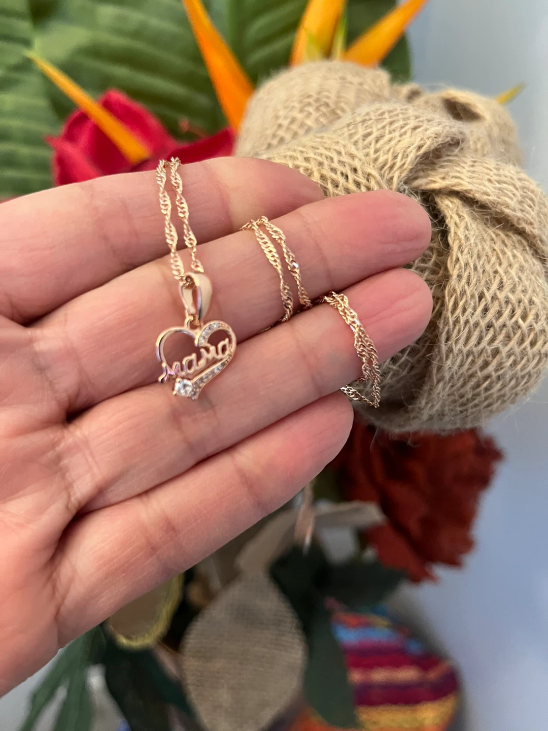 Mama Heart Pendant Necklace. Gold plated