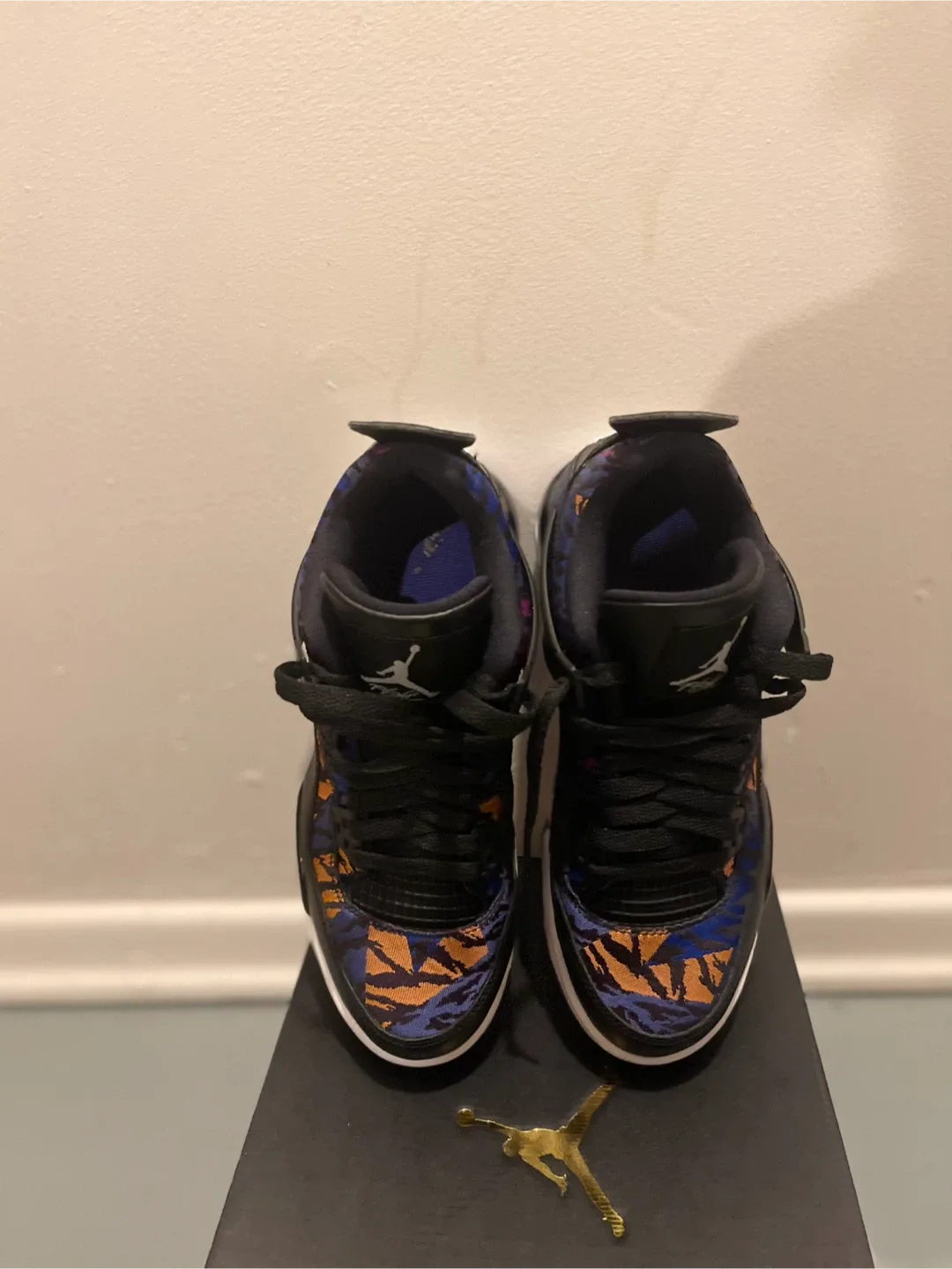 Air Jordan 4 Retro SE (GS) Size 6Y image indicator(5)