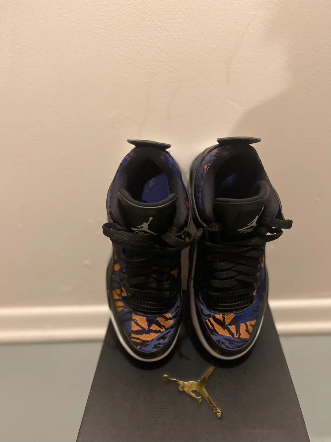 Air Jordan 4 Retro SE (GS) Size 6Y image indicator(6)