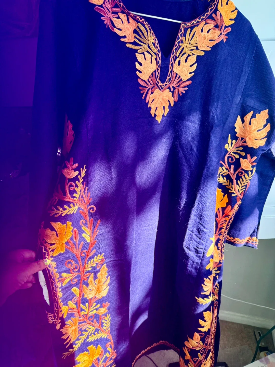 Exquisite Hand-Embroidered Kashmiri Kurta – Timeless Elegance thumbnail