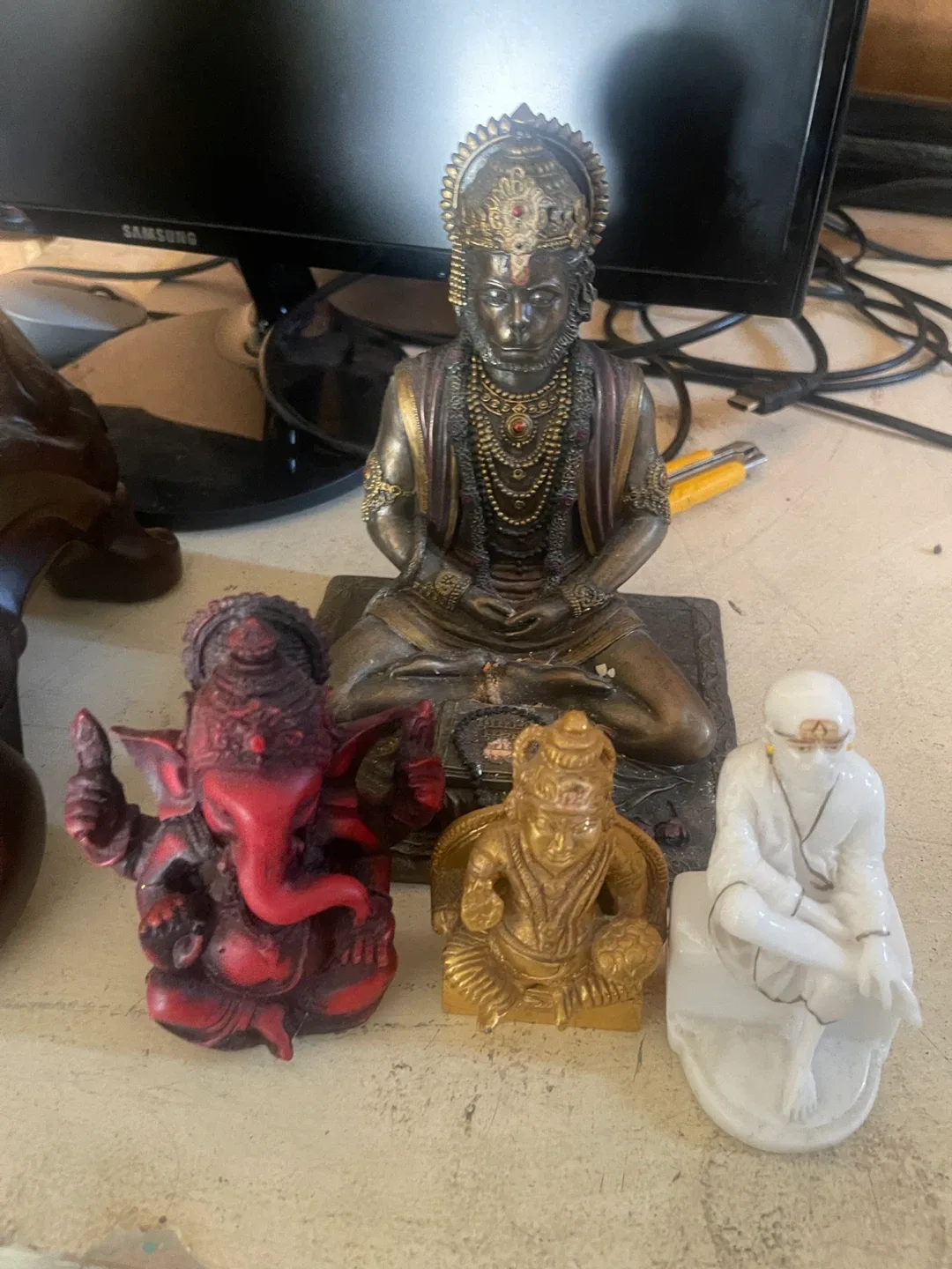 Set of statues image indicator(2)