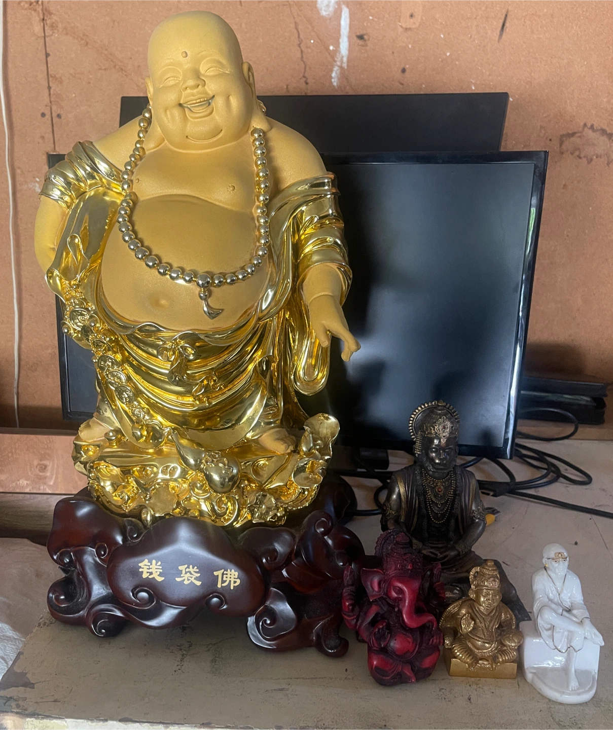 Set of statues