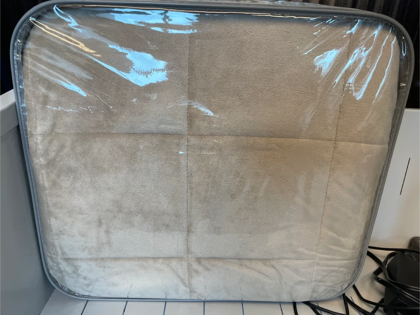 Weighted Blanket - 48x72 in, Taupe image indicator(2)