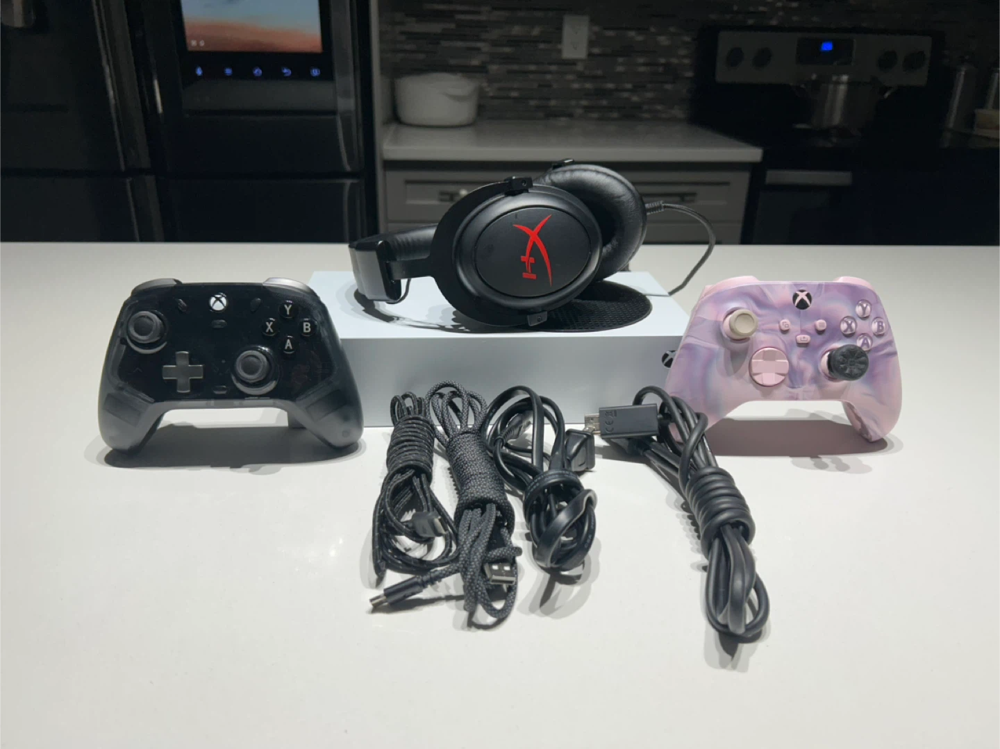 Xbox Series S Console with Controller & HyperX Headset - photo 2
