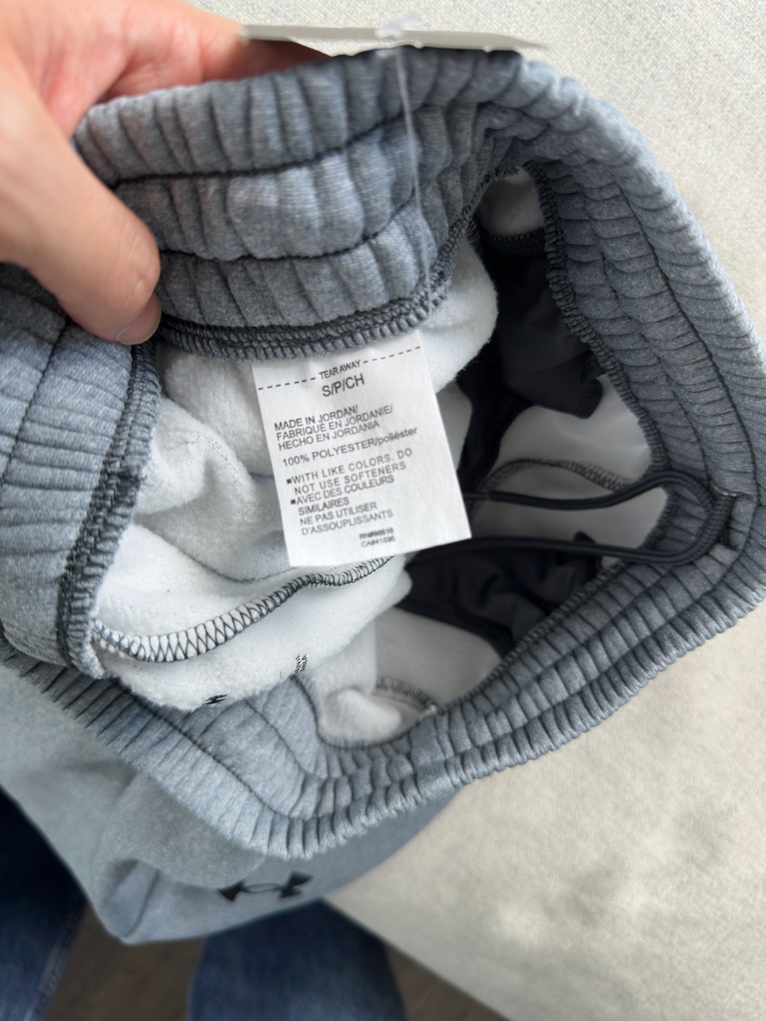 Brand new Under Armour Grey Sweatpants - Size S - photo 3