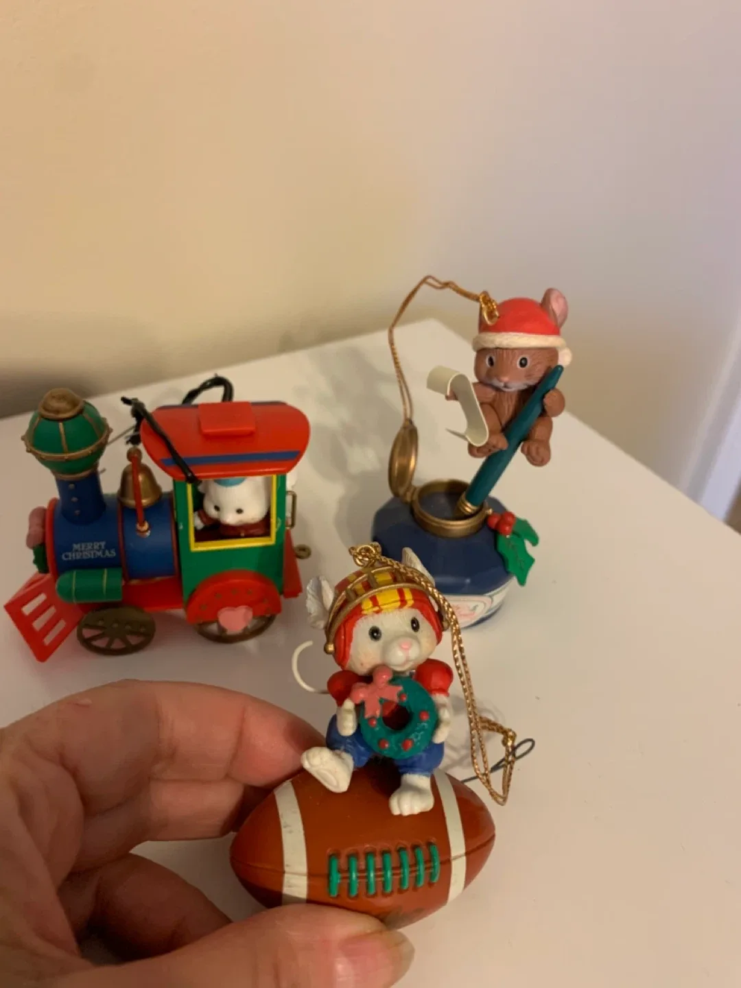 Christmas Ornaments image indicator(3)