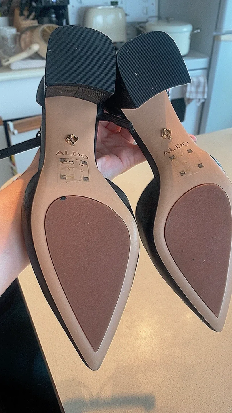 ALDO Black Heels Size 7 image indicator(3)