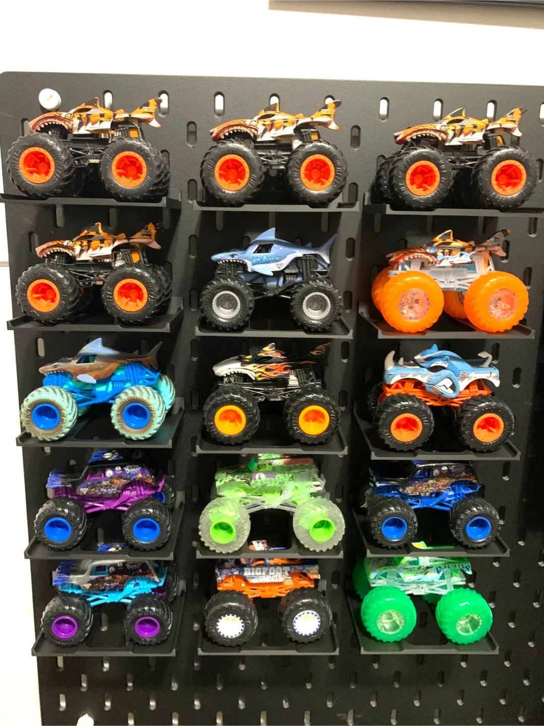 Monster Truck Ikea Skadis Holder image indicator(2)