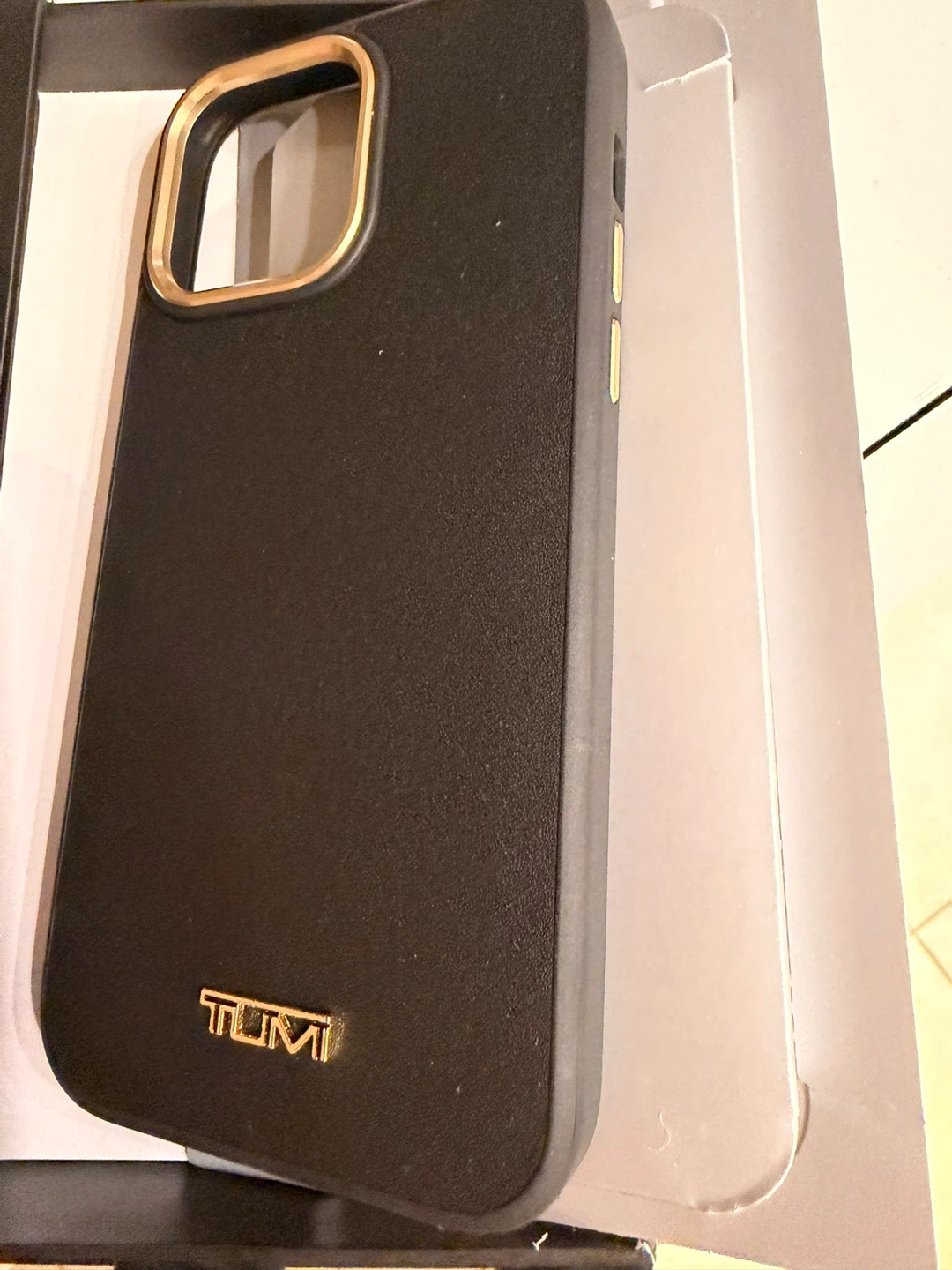 TUMI iPhone 14 Pro Max Black/Gold Leather Case - New! - photo 5