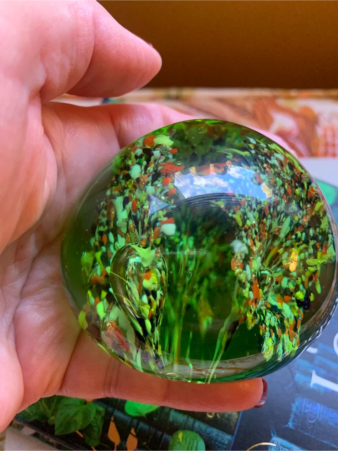Vintage Green Art Glass Paperweight image indicator(5)