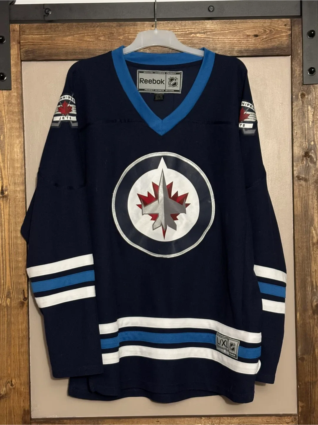 Reebok Winnipeg Jets NHL Jersey - Size L/XL
