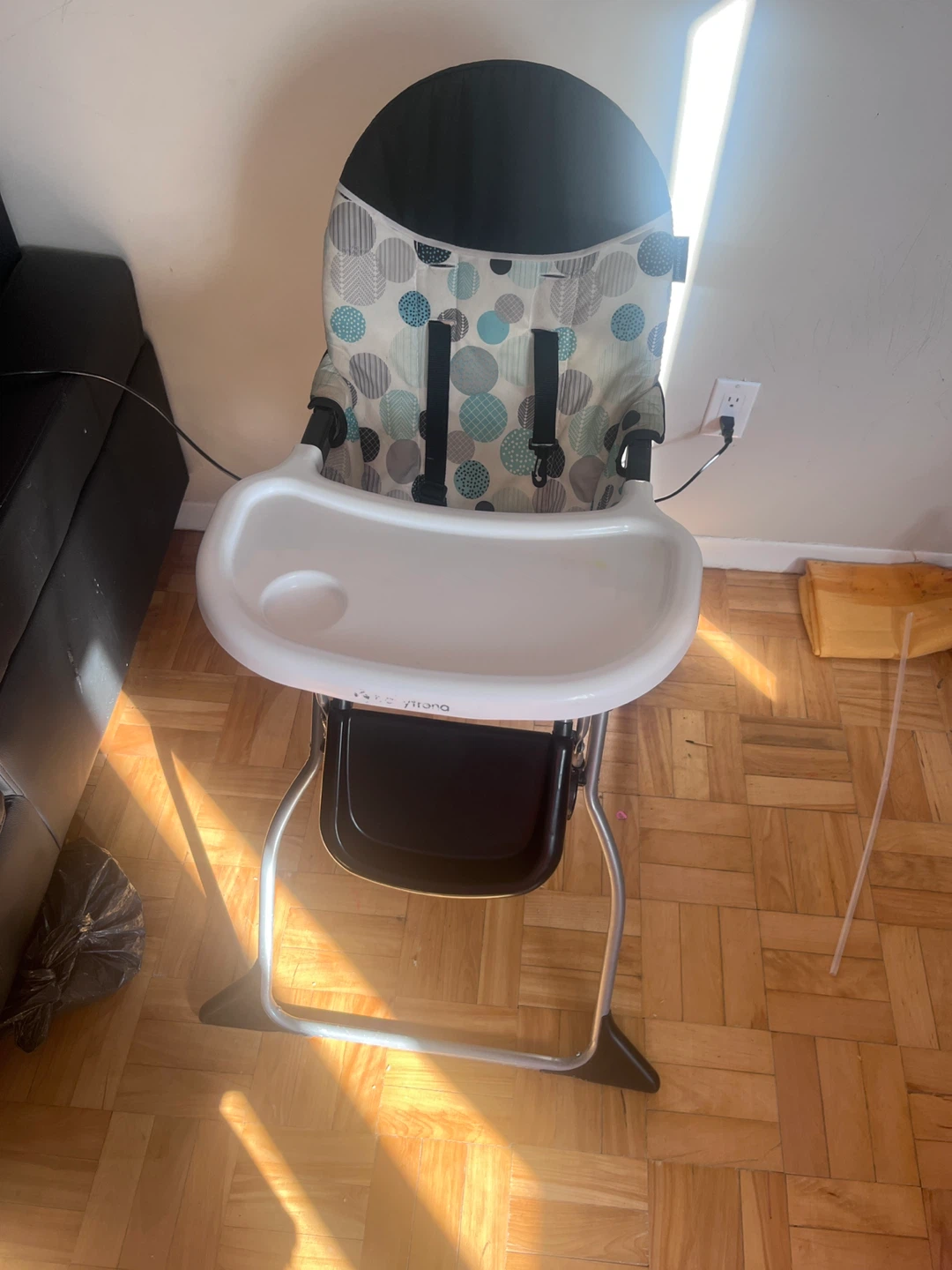 Sturdy High Chair for Baby - photo 2