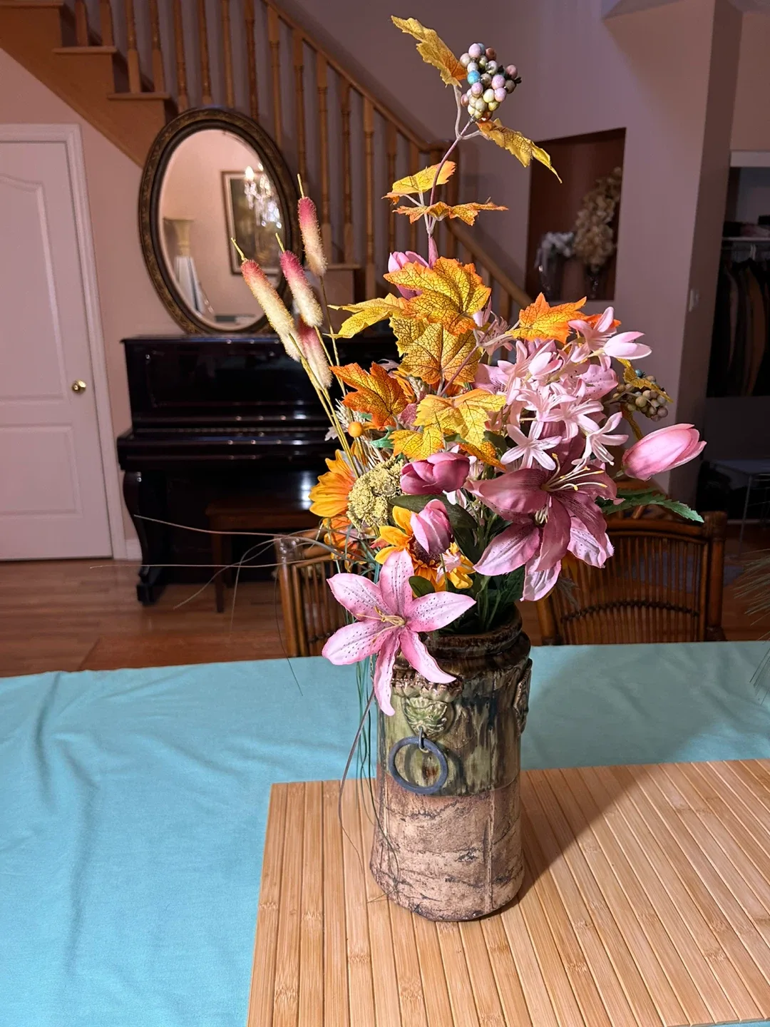 Faux flowers and Vase image indicator(3)