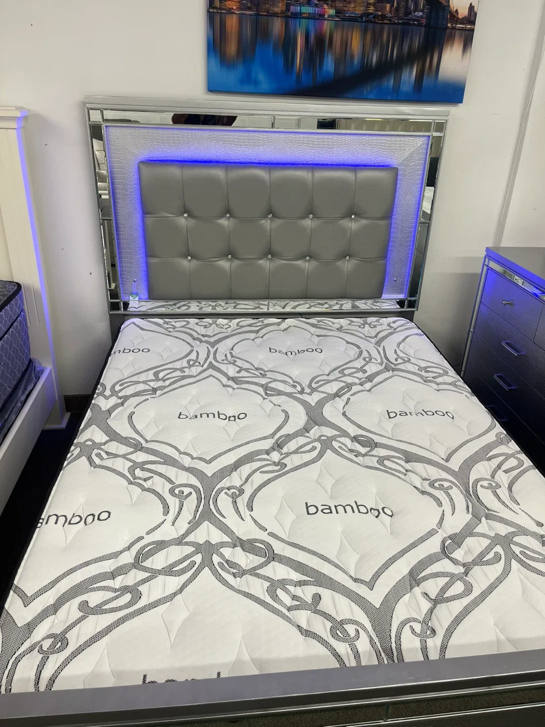 Brand new bed for sale image indicator(2)