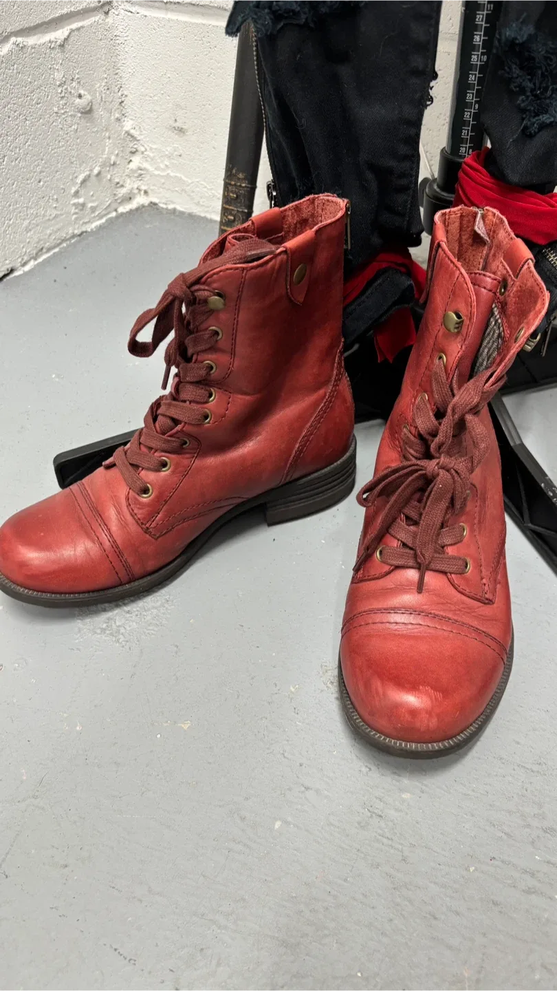 Rockport Red Leather Boots Women's Size 7.5 thumbnail