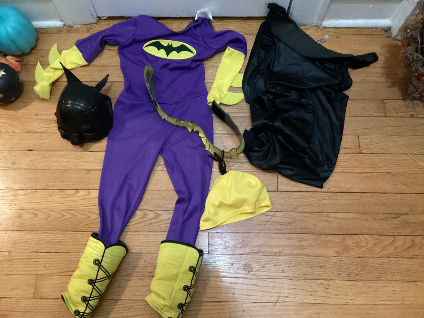 Batgirl Costume Purple, Yellow size around 5T