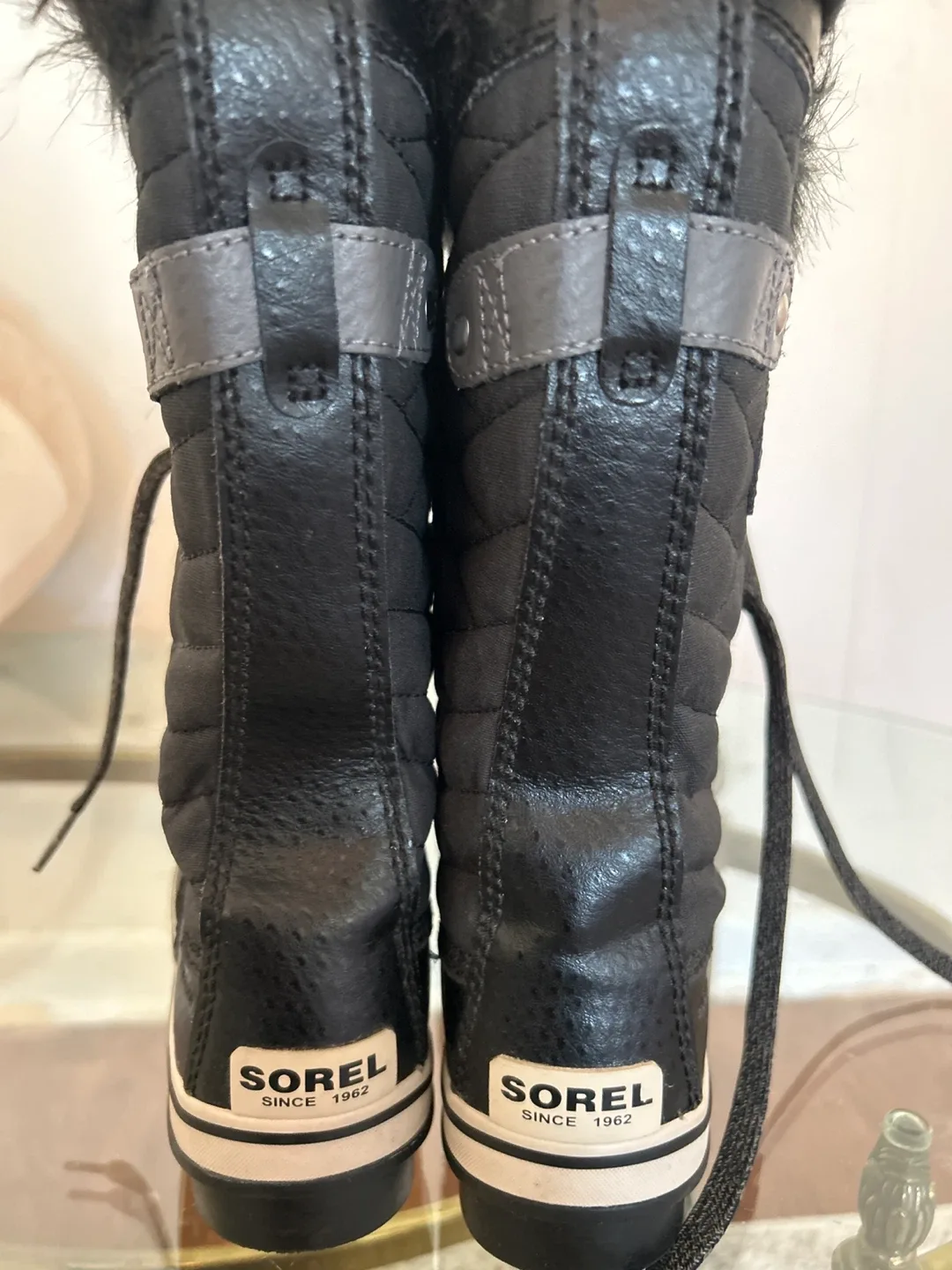Sorel Black Winter Boots image indicator(4)