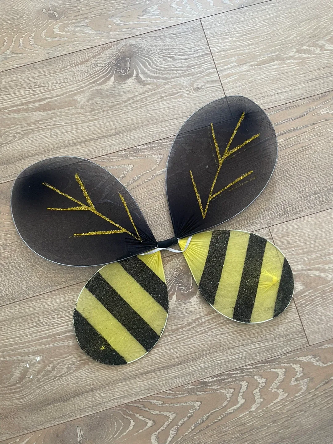 🥕Bumble Bee Costume Wings for Halloween thumbnail