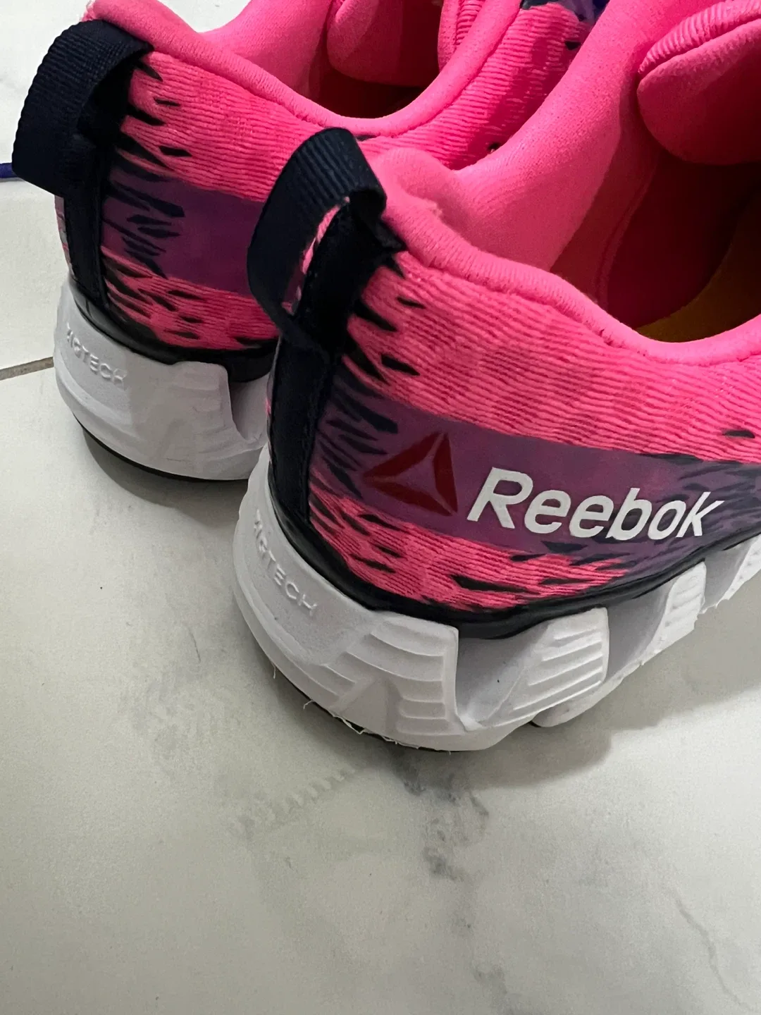 Reebok Pink & Purple Running Shoes - Size 5 image indicator(3)