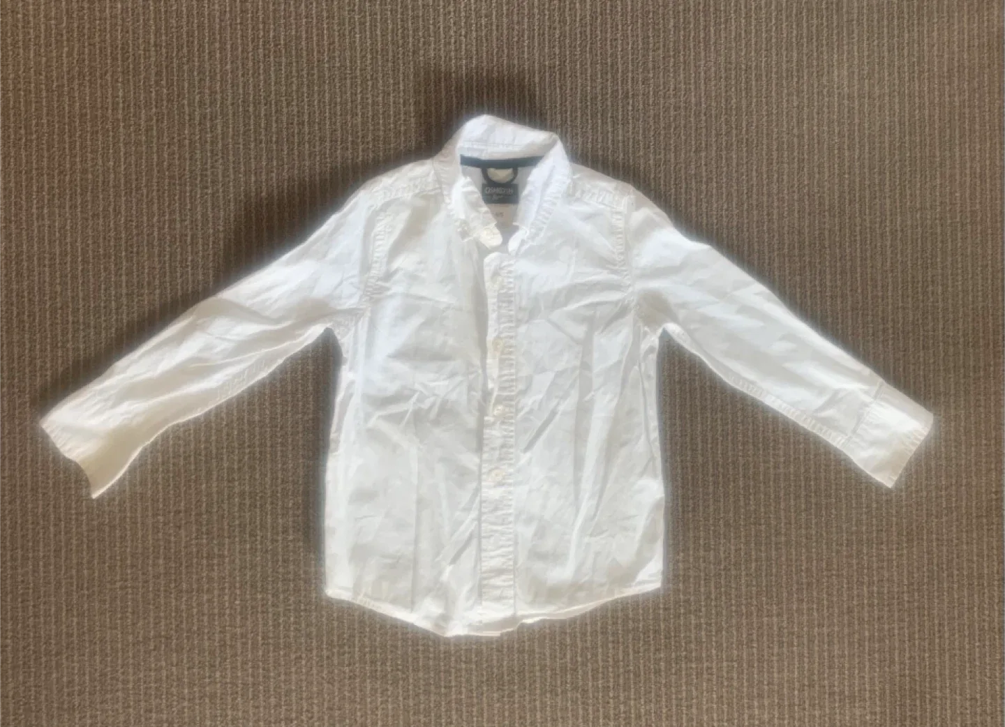 OshKosh & Unbranded White Shirts size 3-5 image indicator(3)