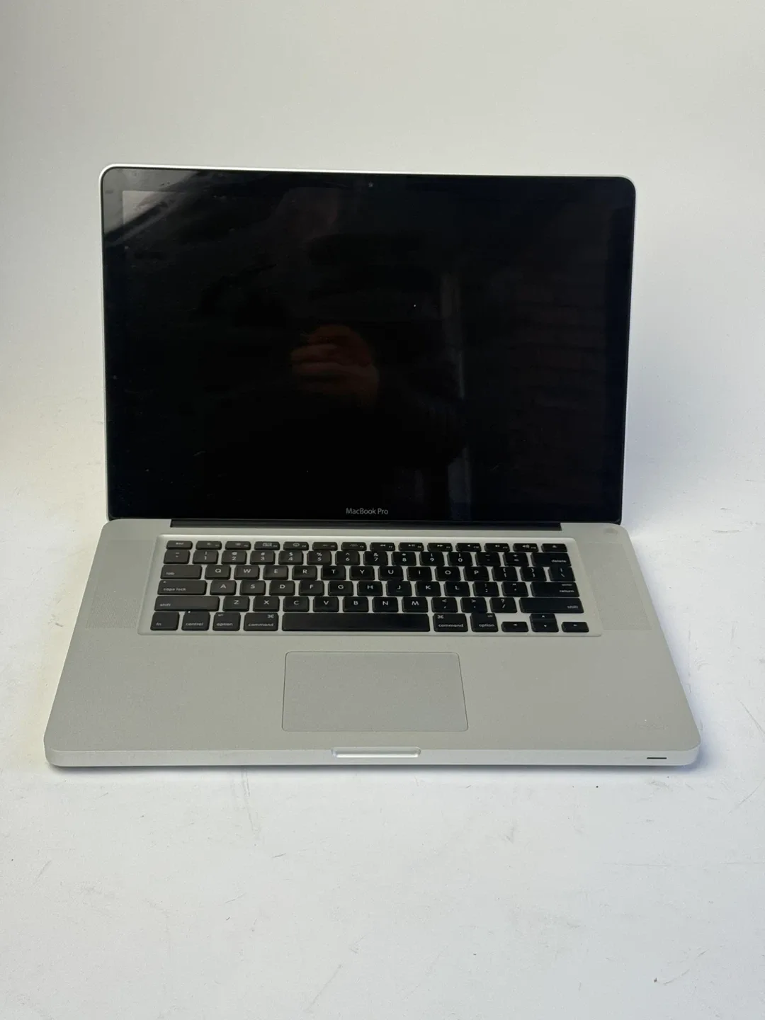 2010 Apple MacBook Pro - won’t start up - Parts thumbnail