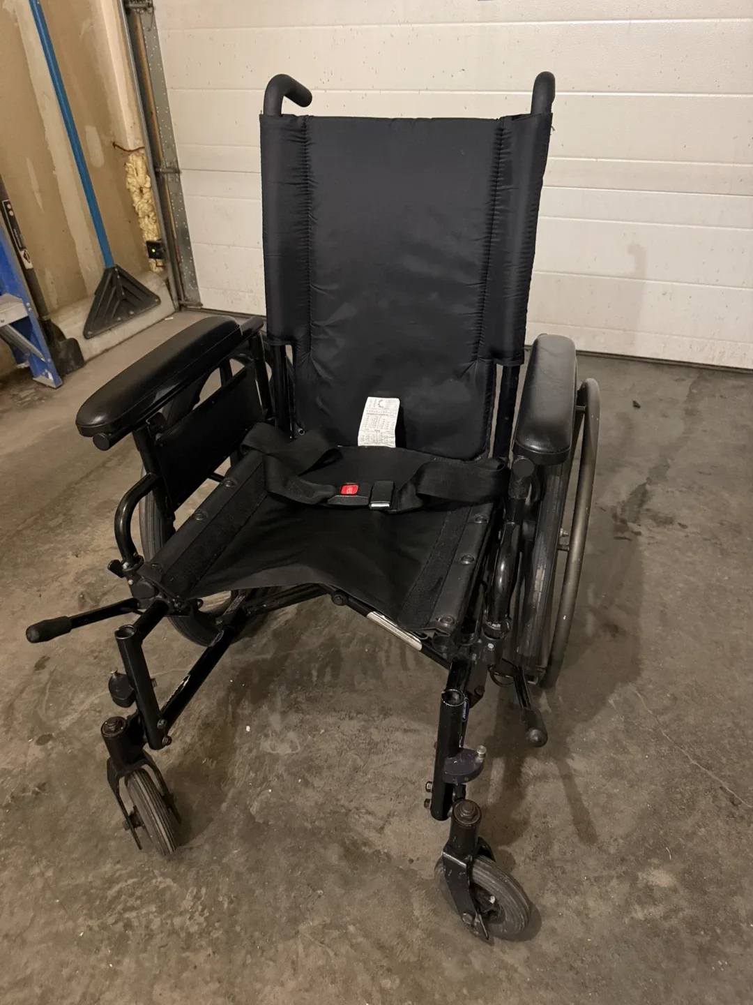 Invacare APO Patriot Wheelchair image indicator(2)