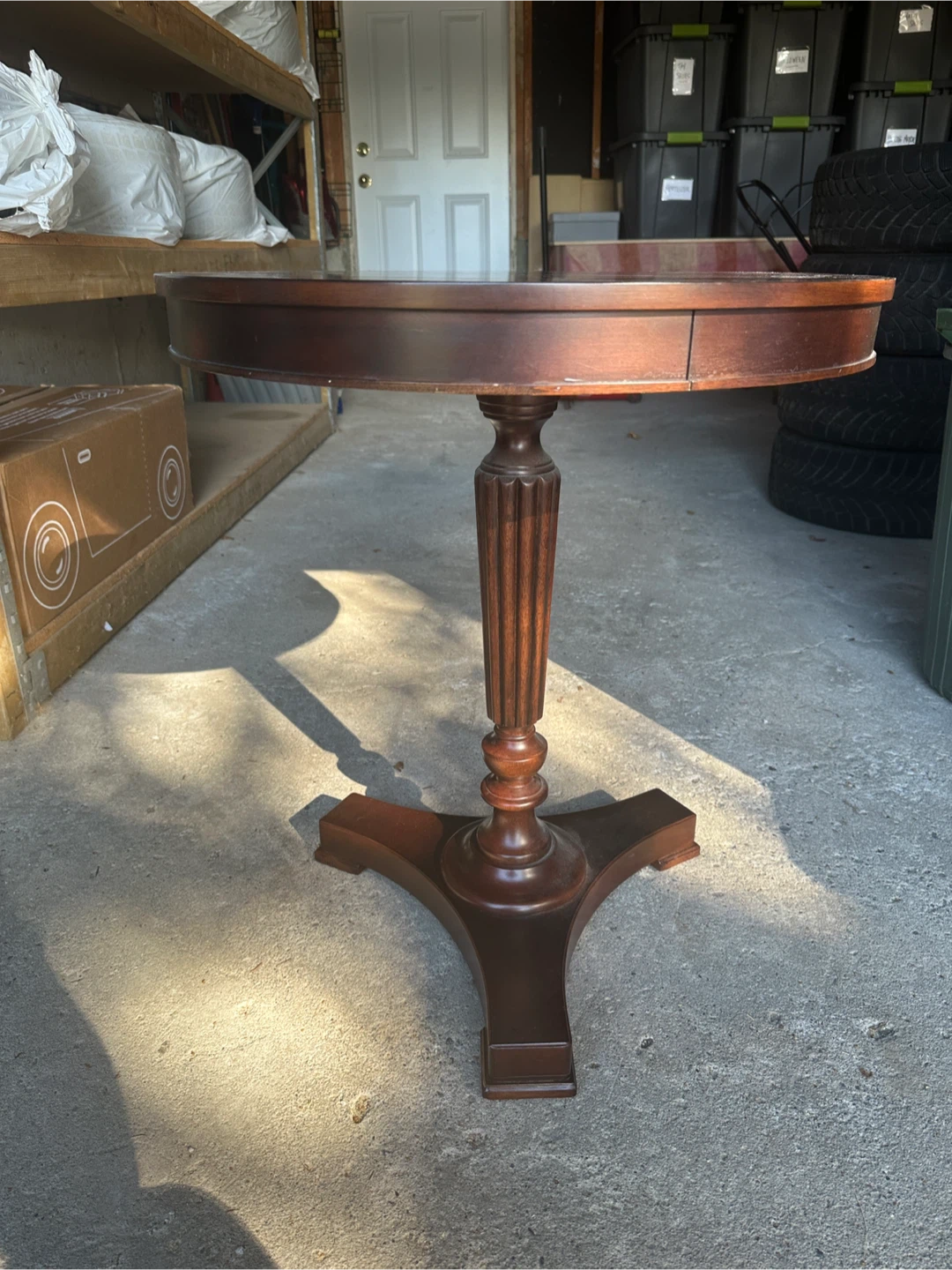 CURB ALERT: Bombay & Co. Round Accent Table - photo 2