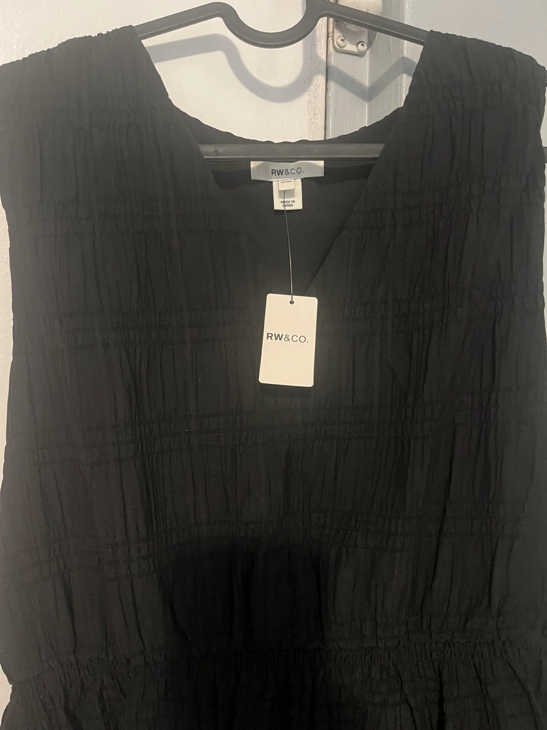 RW&CO. Black Sleeveless Top - Size M - photo 3