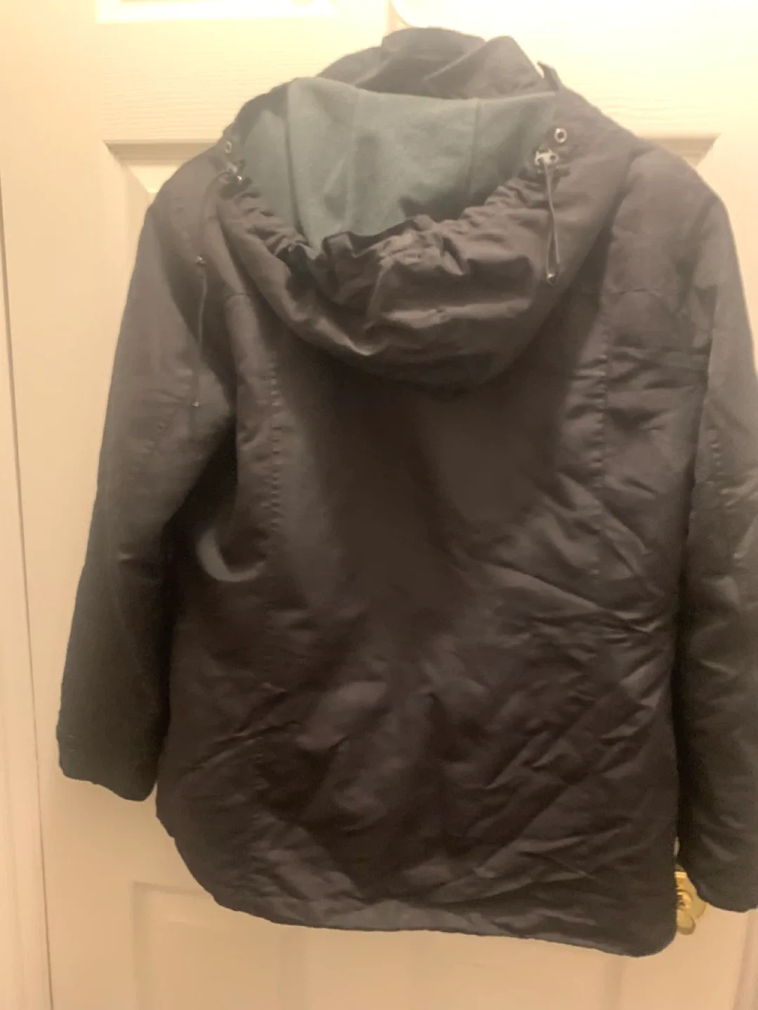 3 Puffer Jacket Size  Medium image indicator(5)