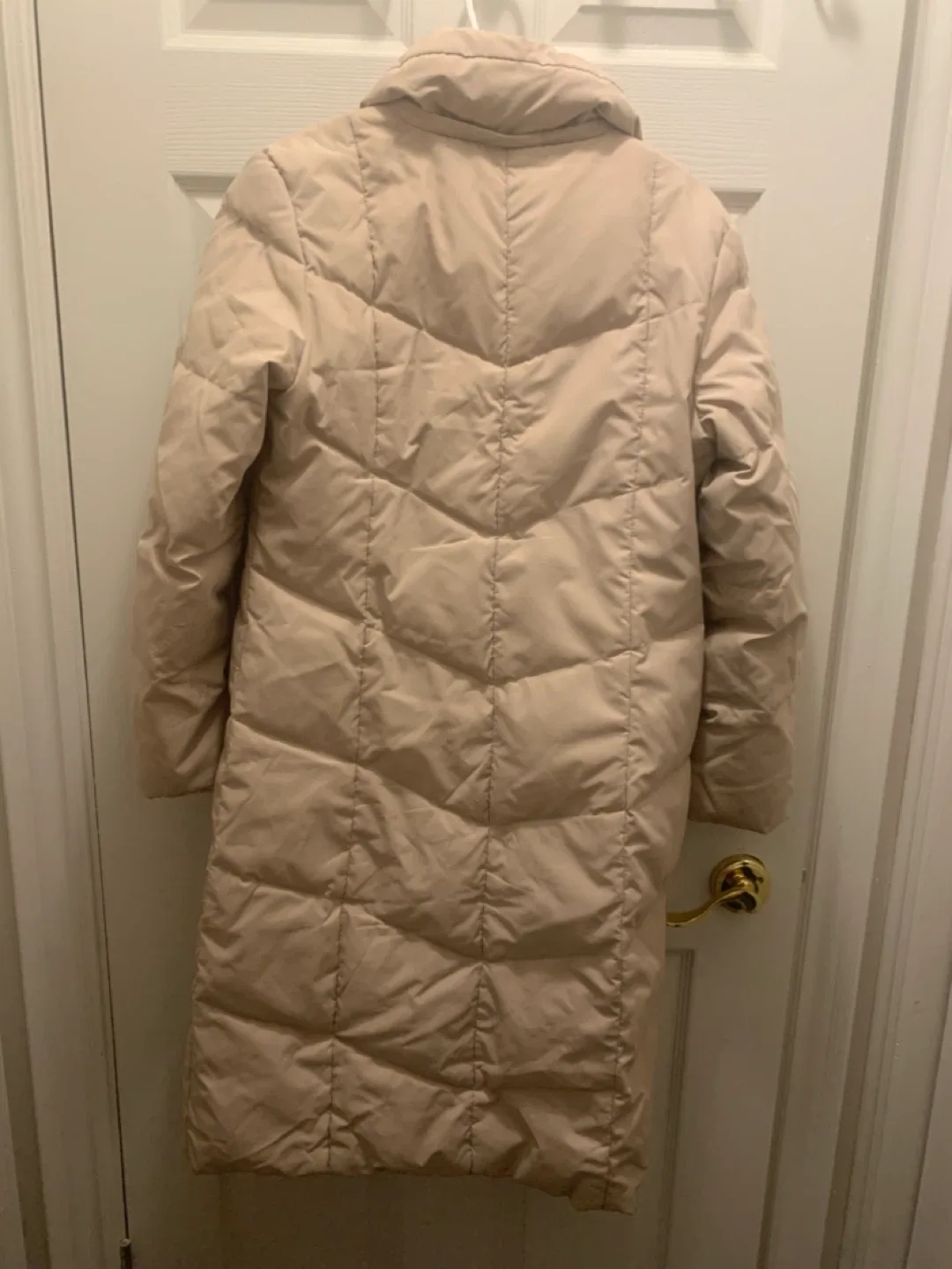 3 Puffer Jacket Size  Medium image indicator(8)