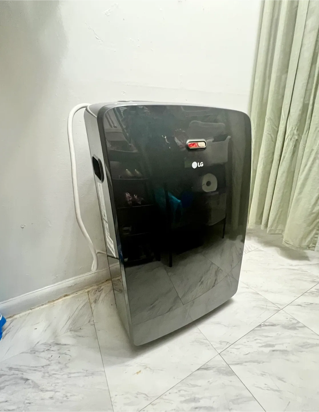 LG Black Portable Air Conditioner image indicator(2)