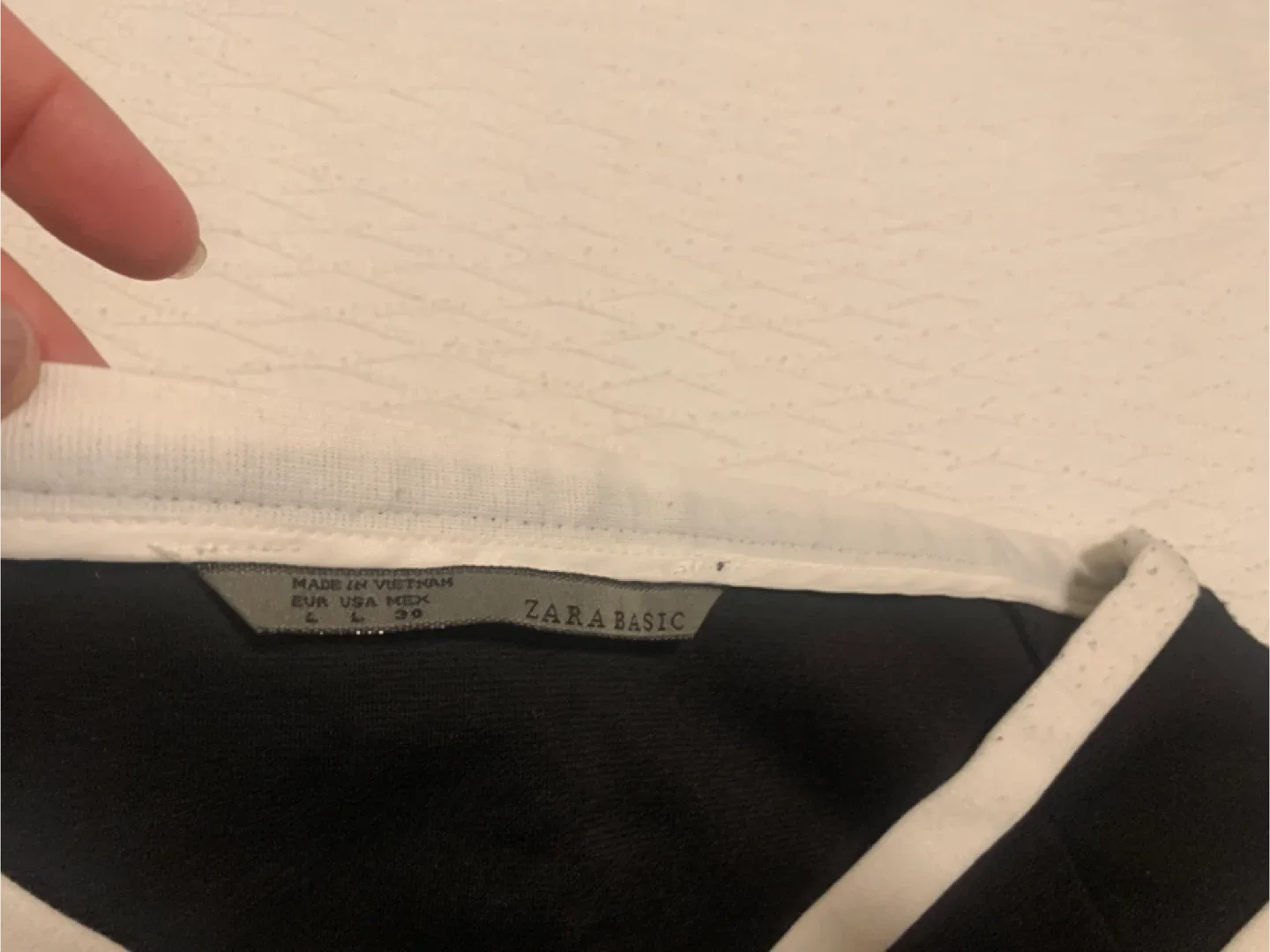 Zara Basic Black & White Skirt Suit - Size L image indicator(4)