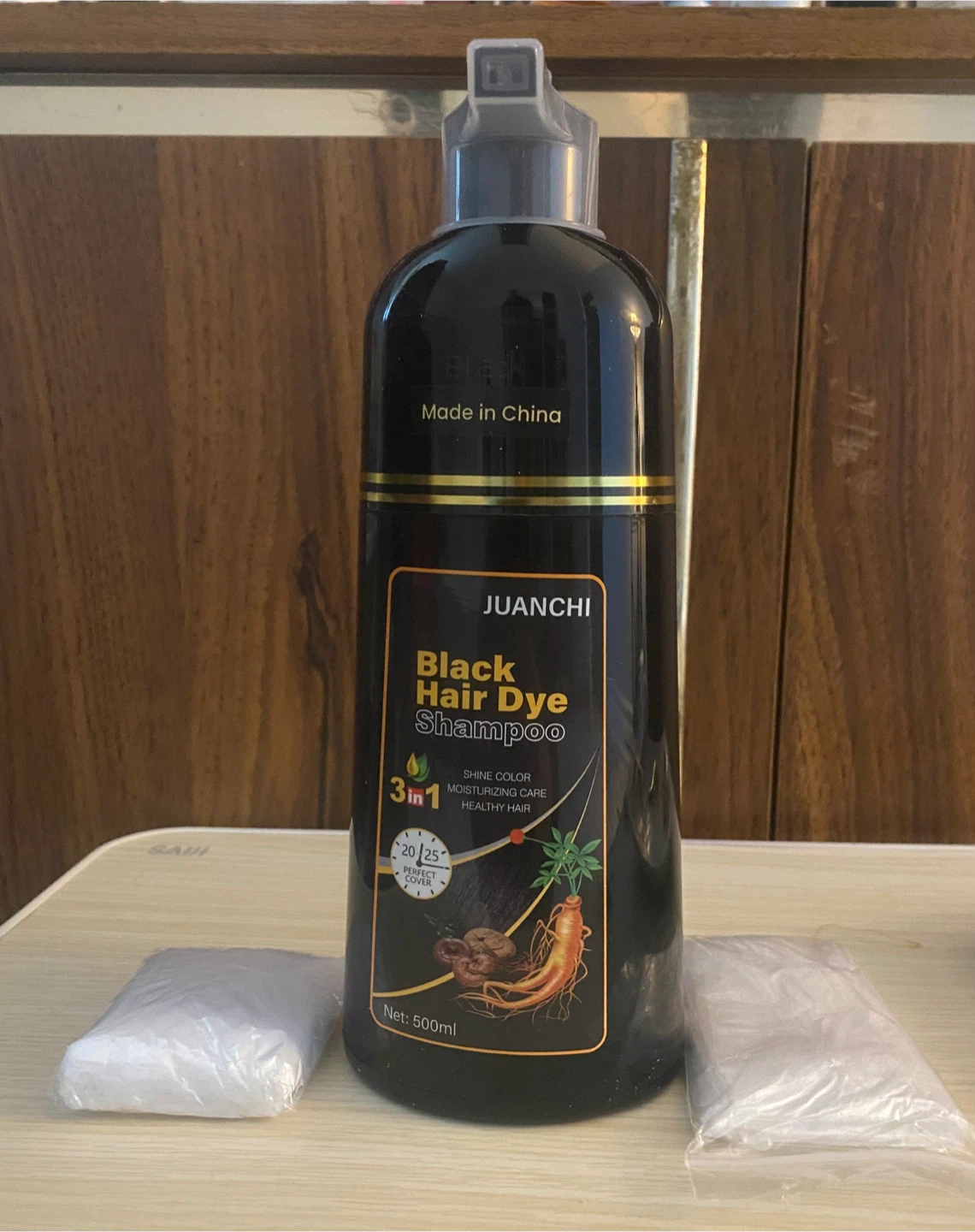 JUANCHI Black Hair Dye Shampoo - photo 2