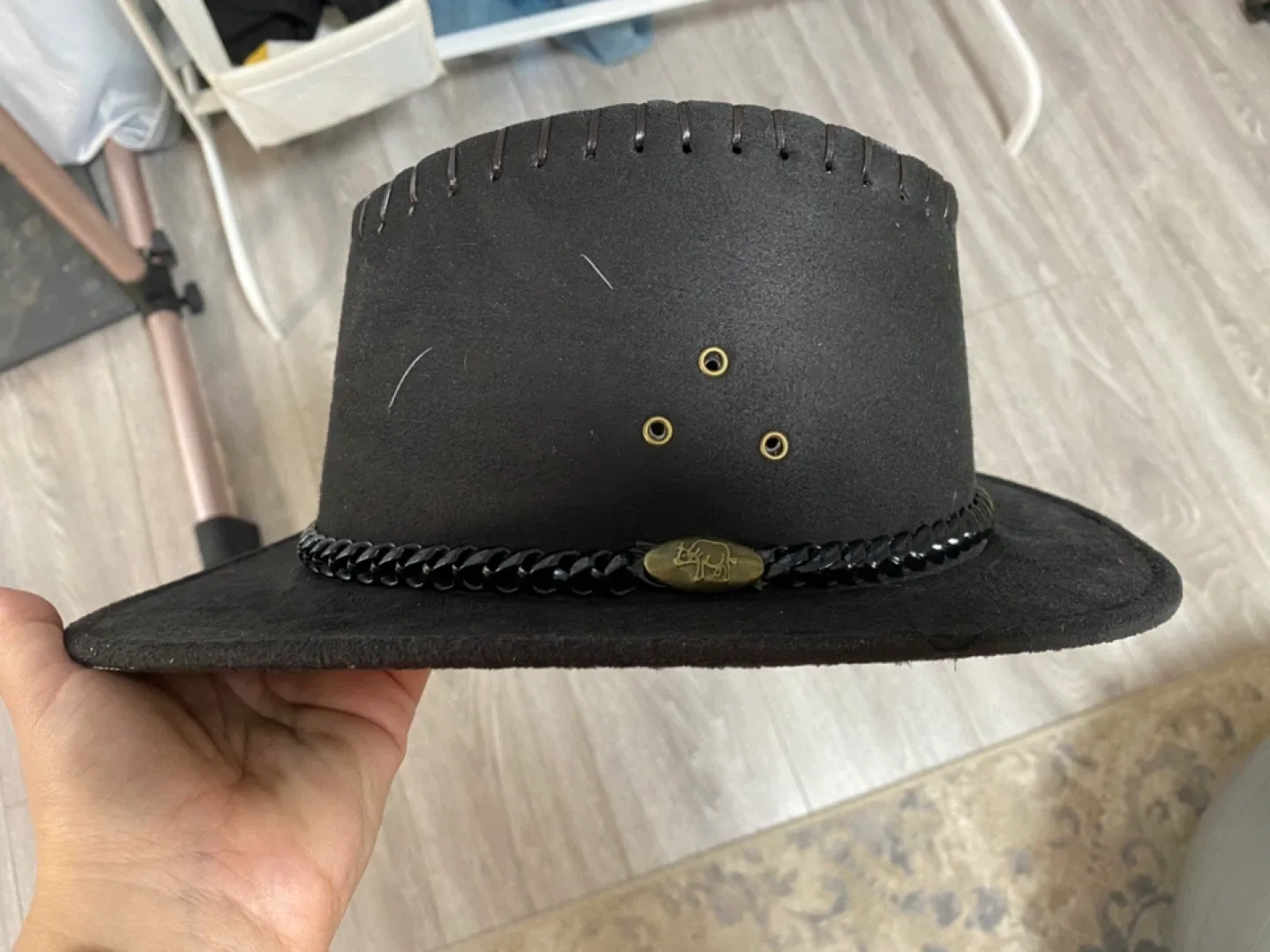 🥕🥕Black Outback Style Hat thumbnail